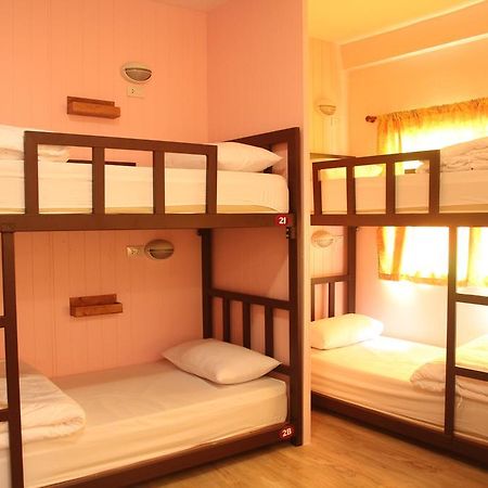 Khaosan Immjai Hostel Банкок Екстериор снимка