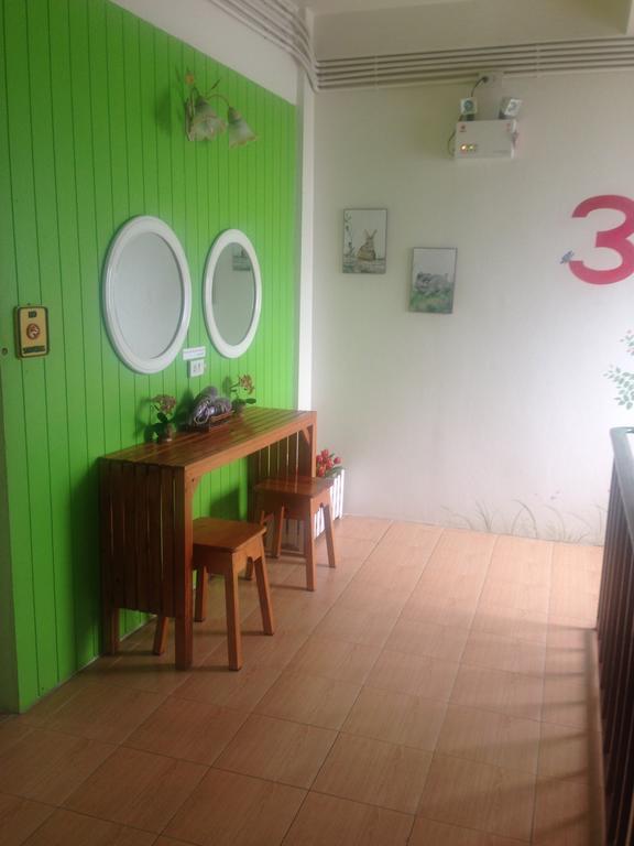 Khaosan Immjai Hostel Банкок Стая снимка