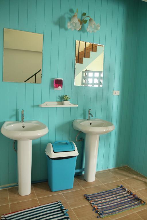 Khaosan Immjai Hostel Банкок Екстериор снимка